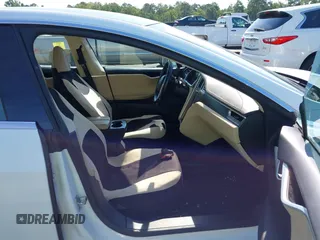 2013 Tesla Model S Performance с VIN 5YJSA1CP1DFP06681, выставлен на аукционе IAAI как лот 42438892 с пробегом 108 926 миль миль и . История ставок и продаж доступна на DreamBid. Изображение 5.