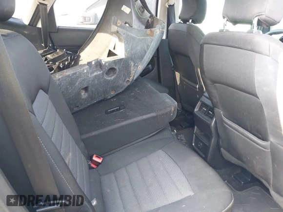 2016 Ford Edge SE with VIN 2FMPK3G91GBB77904, listed as a IAAI auction lot 42493227 with 122,160 mi miles and . Bid and sale history available at DreamBid. Image 8.