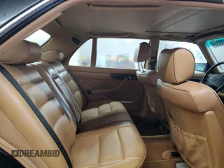 1991 Mercedes-Benz 560 с VIN WDBCA39EXMA586344, выставлен на аукционе Copart как лот 58810325 с пробегом 225 117 миль миль и Чистый • Clean title. История ставок и продаж доступна на DreamBid. Изображение 10.