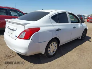 2014 Nissan Versa S Plus with VIN 3N1CN7AP7EL816008, listed as a IAAI auction lot 41991082 with Not Provided miles. Bid and sale history available at carsss.com. Image 4.