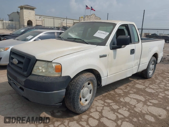2007 Ford F-150 XL z VIN 1FTRF12W37KC69847, wystawiony jako IAAI lot #42241819 z przebiegiem Nie podano mil oraz . Historia ofert i sprzedaży dostępna na DreamBid. Obrazek 2.
