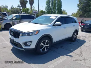 2017 Kia Sorento EX with VIN 5XYPHDA1XHG277668, listed as a IAAI auction lot 42178919 with 118,189 mi miles and . Bid and sale history available at carsss.com. Image 18.