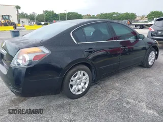 2012 Nissan Altima 2.5 SL with VIN 1N4AL2AP1CN488939, listed as a IAAI auction lot 42011687 with 146,962 mi miles. Bid and sale history available at carsss.com. Image 4.