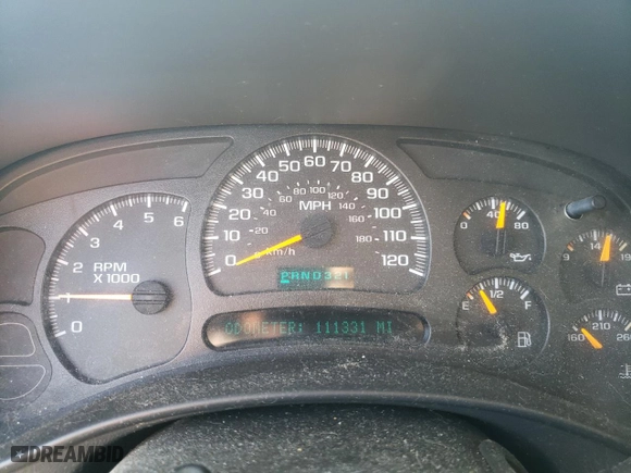 2004 Chevrolet Silverado 1500 LS with VIN 2GCEC19T241379481, listed as a Copart auction lot 48915705 with 111,331 mi miles and Salvage Title. Bid and sale history available at carsss.com. Image 9.