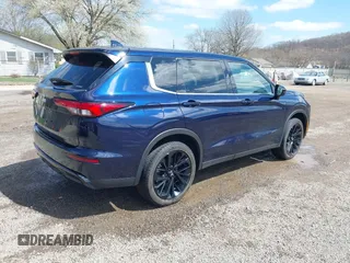 2022 Mitsubishi Outlander SE z VIN JA4J4UA89NZ077502, wystawiony jako IAAI lot #41897917 z przebiegiem 26 045 mil mil oraz . Historia ofert i sprzedaży dostępna na DreamBid. Obrazek 4.
