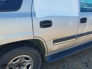 2004 Chevrolet Tahoe LT with VIN 1GNEC13Z94R253470, listed as a IAAI auction lot 41575306 with 274,287 mi miles. Bid and sale history available at carsss.com. Image 13.