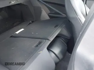 2015 Mercedes-Benz C 250 с VIN WDDGJ4HB2FG406506, выставлен на аукционе IAAI как лот 42429753 с пробегом 125 609 миль миль и . История ставок и продаж доступна на DreamBid. Изображение 8.