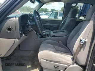 2005 Chevrolet Tahoe Z71 z VIN 1GNEK13T35R201333, wystawiony jako Copart lot #57215075 z przebiegiem 201 476 mil mil oraz Szkoda całkowita • Salvage title. Historia ofert i sprzedaży dostępna na DreamBid. Obrazek 7.