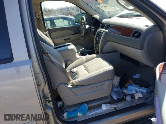 2009 GMC Yukon SLT 4SB with VIN 1GKFK33089R168984, listed as a IAAI auction lot 41863772 with 316,967 mi miles and . Bid and sale history available at DreamBid. Image 5.