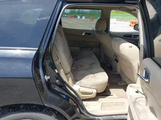 2013 Nissan Pathfinder Platinum with VIN 5N1AR2MM7DC680644, listed as a IAAI auction lot 42363143 with 215,060 mi miles and . Bid and sale history available at DreamBid. Image 8.