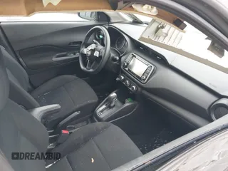 2023 Nissan Kicks S z VIN 3N1CP5BV3PL543504, wystawiony jako IAAI lot #42387560 z przebiegiem 30 740 mil mil oraz . Historia ofert i sprzedaży dostępna na DreamBid. Obrazek 5.