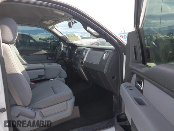 2013 Ford F-150 XL with VIN 1FTFW1EF7DKD91041, listed as a IAAI auction lot 41648747 with 170,052 mi miles. Bid and sale history available at carsss.com. Image 5.