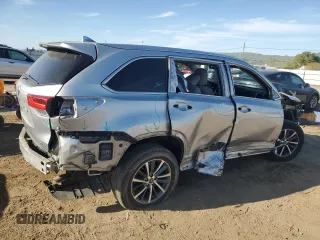 2018 Toyota Highlander SE z VIN 5TDKZRFH5JS534366, wystawiony jako Copart lot #52105255 z przebiegiem 53 972 mil mil oraz Szkoda całkowita • Salvage title. Historia ofert i sprzedaży dostępna na DreamBid. Obrazek 3.