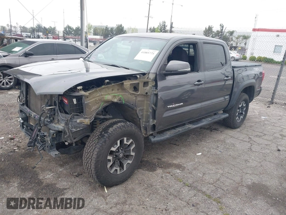2017 Toyota Tacoma SR5 with VIN 3TMCZ5ANXHM100545, listed as a IAAI auction lot 41885721 with 108,565 mi miles. Bid and sale history available at carsss.com. Image 18.