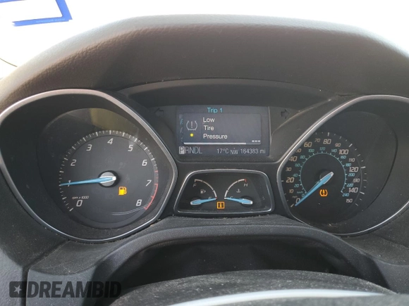 2012 Ford Focus SE z VIN 1FAHP3F23CL174243, wystawiony jako Copart lot #52247595 z przebiegiem 164 383 mil mil oraz Czysty tytuł • Clean title. Historia ofert i sprzedaży dostępna na DreamBid. Obrazek 9.