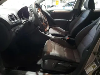 2010 Volkswagen Golf с VIN WVWDB7AJ3AW163879, выставлен на аукционе Copart как лот 44645455 с пробегом 61 139 миль миль и Списание • Salvage title. История ставок и продаж доступна на DreamBid. Изображение 7.