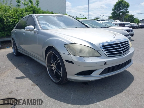 2007 Mercedes-Benz S 550 with VIN WDDNG71XX7A107346, listed as a IAAI auction lot 42090198 with 239,083 mi miles and . Bid and sale history available at DreamBid. Image 1.