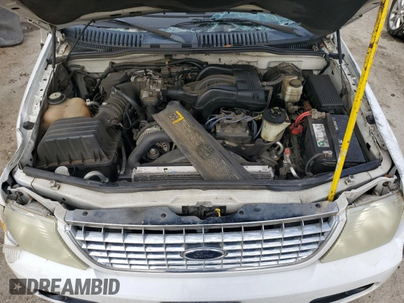 2005 Ford Explorer XLT with VIN 1FMZU63K45UC05666, listed as a Copart auction lot 45908855 with Not provided miles and Non repairable. Bid and sale history available at DreamBid. Image 12.