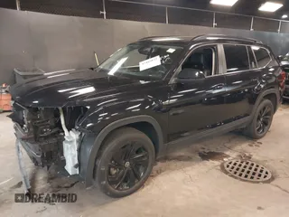 2023 Volkswagen Atlas SE с VIN 1V2KR2CA1PC545467, выставлен на аукционе IAAI как лот 42485832 с пробегом 45 315 миль миль и . История ставок и продаж доступна на DreamBid. Изображение 2.