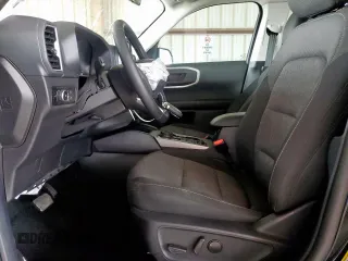2024 Ford Bronco Sport Big Bend z VIN 3FMCR9B6XRRE28031, wystawiony jako Copart lot #64229915 z przebiegiem 11 379 mil mil oraz Szkoda całkowita • Salvage title. Historia ofert i sprzedaży dostępna na DreamBid. Obrazek 7.
