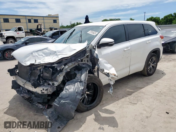 2018 Toyota Highlander LE with VIN 5TDZARFH2JS038835, listed as a Copart auction lot 57918435 with 100,027 mi miles and Salvage title. Bid and sale history available at DreamBid. Image 1.