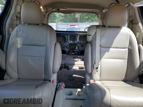 2018 Toyota Sienna XLE Auto Access Seat with VIN 5TDYZ3DC3JS910156, listed as a Copart auction lot 55982975 with 191,339 mi miles and Salvage title. Bid and sale history available at DreamBid. Image 10.