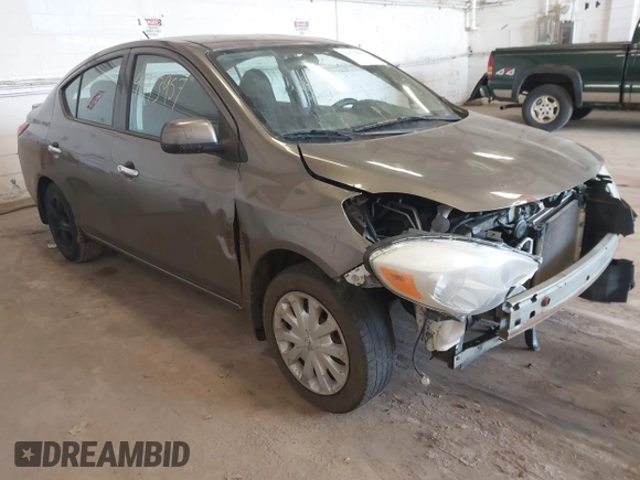 2014 Nissan Versa SV with VIN 3N1CN7AP6EL821104, listed as a IAAI auction lot 41773957 with 167,287 mi miles. Bid and sale history available at carsss.com. Image 1.