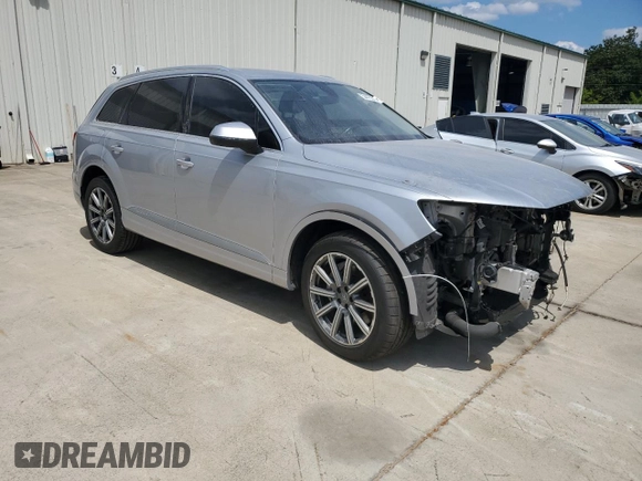 2018 Audi Q7 Premium with VIN WA1AHAF71JD041605, listed as a Copart auction lot 54475345 with 92,267 mi miles and Salvage title. Bid and sale history available at DreamBid. Image 4.