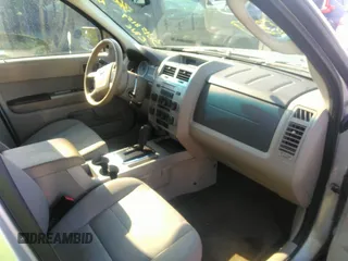2011 Ford Escape XLT with VIN 1FMCU9DG2BKA63519, listed as a IAAI auction lot 36458159 with 168,475 mi miles. Bid and sale history available at carsss.com. Image 5.