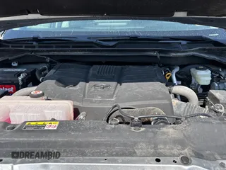 2024 Toyota Tundra Limited z VIN 5TFJA5DB5RX167288, wystawiony jako Copart lot #60570325 z przebiegiem 3 887 mil mil oraz Szkoda całkowita • Salvage title. Historia ofert i sprzedaży dostępna na DreamBid. Obrazek 7.