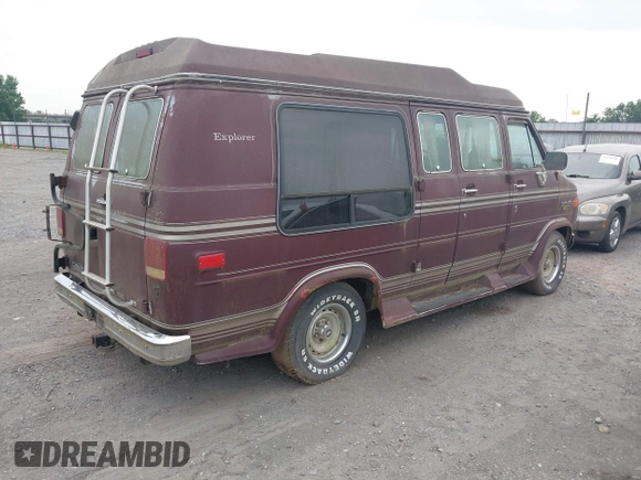 1989 Chevrolet Chevy Van z VIN 1GBEG25K5K7184695, wystawiony jako IAAI lot #42432728 z przebiegiem 945 928 mil mil oraz . Historia ofert i sprzedaży dostępna na DreamBid. Obrazek 4.
