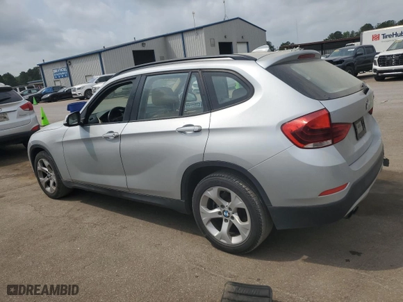 2015 BMW X1 sDrive28i with VIN WBAVM1C57FV314390, listed as a Copart auction lot 53706045 with 137,138 mi miles and Clean Title. Bid and sale history available at carsss.com. Image 2.