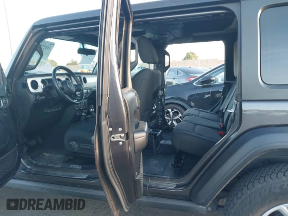 2021 Jeep Wrangler Unlimited Sport S z VIN 1C4HJXDG7MW583315, wystawiony jako IAAI lot #41827899 z przebiegiem 25 264 mil mil oraz . Historia ofert i sprzedaży dostępna na DreamBid. Obrazek 8.