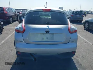 2015 Nissan Juke SV z VIN JN8AF5MR4FT511733, wystawiony jako IAAI lot #42298442 z przebiegiem 118 986 mil mil oraz . Historia ofert i sprzedaży dostępna na DreamBid. Obrazek 16.