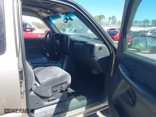 2002 Chevrolet Silverado 1500 LS with VIN 2GCEK19V721268944, listed as a IAAI auction lot 41822816 with 143,281 mi miles. Bid and sale history available at carsss.com. Image 5.