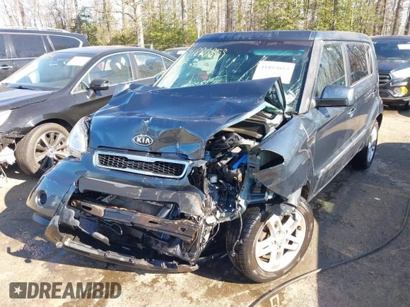 2011 Kia Soul + with VIN KNDJT2A20B7240358, listed as a IAAI auction lot 41890859 with 113,773 mi miles. Bid and sale history available at carsss.com. Image 6.
