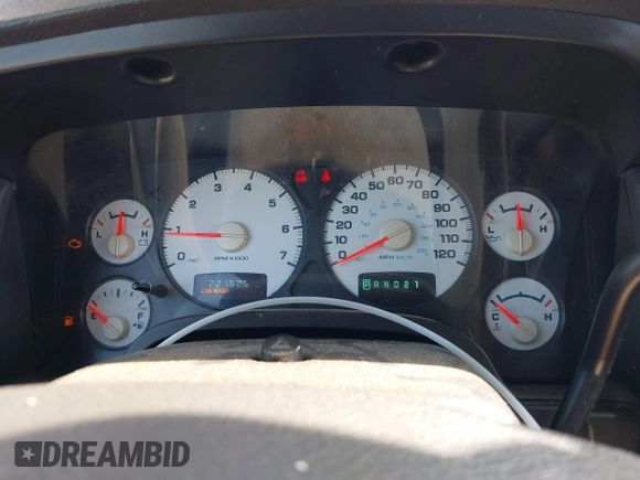 2005 Dodge 1500 SLT with VIN 1D7HA18N25S255563, listed as a IAAI auction lot 42025651 with 221,525 mi miles. Bid and sale history available at carsss.com. Image 7.