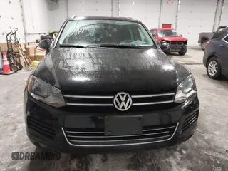 2013 Volkswagen Touareg Exec с VIN WVGEF9BP9DD004013, выставлен на аукционе IAAI как лот 41644882 с пробегом 148 096 миль миль и . История ставок и продаж доступна на DreamBid. Изображение 12.