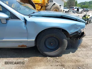 1993 Chevrolet Caprice с VIN 1G1BL53E6PW120910, выставлен на аукционе IAAI как лот 42480243 с пробегом 136 947 миль миль и . История ставок и продаж доступна на DreamBid. Изображение 13.