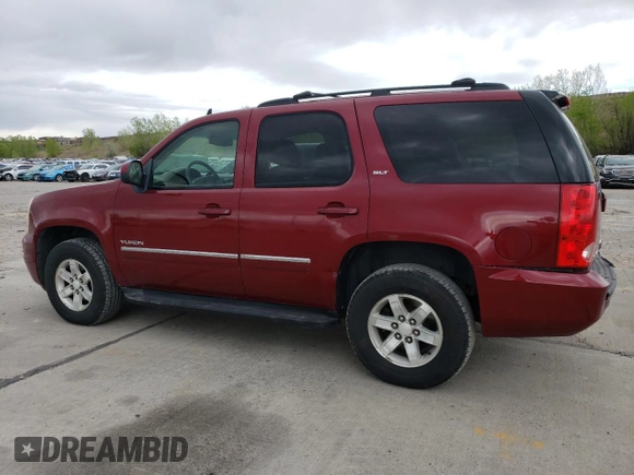 2011 GMC Yukon SLT z VIN 1GKS2CE07BR193490, wystawiony jako Copart lot #55681435 z przebiegiem 146 846 mil mil oraz Szkoda całkowita • Salvage title. Historia ofert i sprzedaży dostępna na DreamBid. Obrazek 2.
