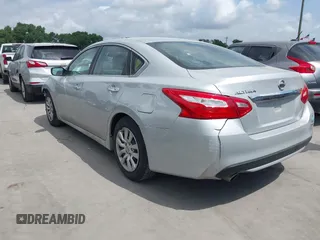 2016 Nissan Altima S z VIN 1N4AL3AP7GN349989, wystawiony jako IAAI lot #42074440 z przebiegiem 123 059 mil mil oraz . Historia ofert i sprzedaży dostępna na DreamBid. Obrazek 3.