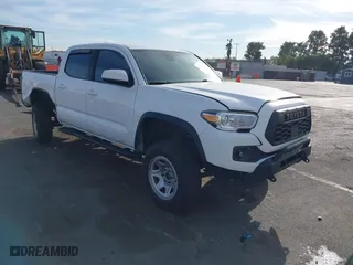 2019 Toyota Tacoma 4WD SR with VIN 3TMCZ5AN3KM199989, listed as a IAAI auction lot 41414866 with 110,001 mi miles. Bid and sale history available at carsss.com. Image 1.