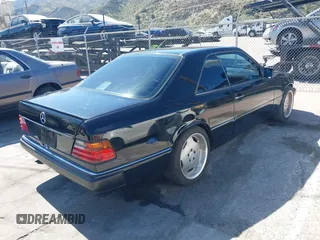 1993 Mercedes-Benz 300 with VIN WDBEA52E3PB994892, listed as a IAAI auction lot 41391045 with 219,676 mi miles and . Bid and sale history available at DreamBid. Image 4.