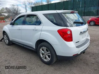 2011 Chevrolet Equinox LS with VIN 2GNALBEC2B1172040, listed as a IAAI auction lot 42059522 with 999,999 mi miles. Bid and sale history available at carsss.com. Image 3.