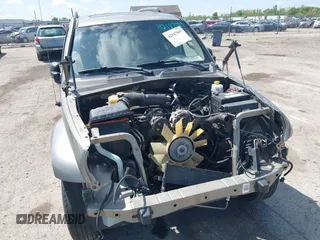 2005 Jeep Liberty Limited with VIN 1J4GL58K05W712676, listed as a IAAI auction lot 42187849 with 222,220 mi miles and . Bid and sale history available at carsss.com. Image 6.