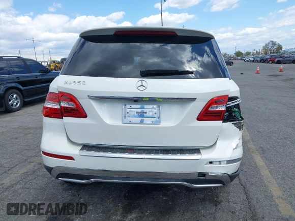 2015 Mercedes-Benz M 350 with VIN 4JGDA5JB9FA518473, listed as a IAAI auction lot 41947228 with 93,918 mi miles and . Bid and sale history available at DreamBid. Image 17.