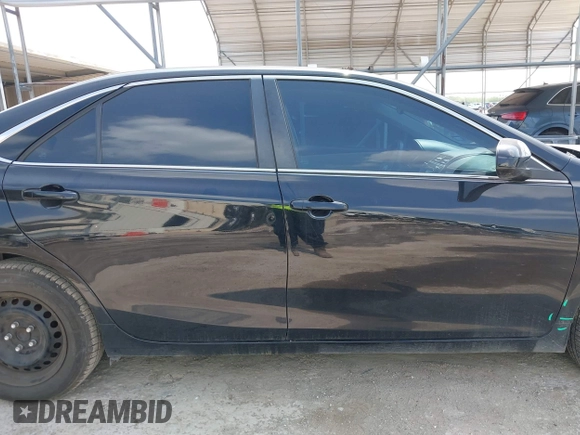 2017 Toyota Camry XLE z VIN 4T1BF1FK6HU404054, wystawiony jako IAAI lot #41921983 z przebiegiem 129 091 mil mil oraz . Historia ofert i sprzedaży dostępna na DreamBid. Obrazek 14.