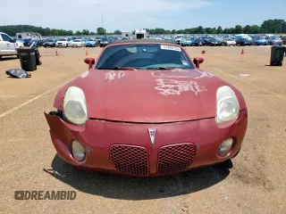 2006 Pontiac Solstice z VIN 1G2MB35B36Y116766, wystawiony jako Copart lot #57482765 z przebiegiem 173 564 mil mil oraz Szkoda całkowita • Salvage title. Historia ofert i sprzedaży dostępna na DreamBid. Obrazek 5.