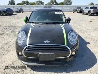 2018 MINI Hardtop Cooper with VIN WMWXP5C54J2G64015, listed as a Copart auction lot 61866865 with 32,927 mi miles and Salvage title. Bid and sale history available at DreamBid. Image 5.