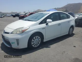 2014 Toyota Prius z VIN JTDKN3DP3E3049525, wystawiony jako Copart lot #58621455 z przebiegiem 235 604 mil mil oraz Czysty tytuł • Clean title. Historia ofert i sprzedaży dostępna na DreamBid. Obrazek 1.